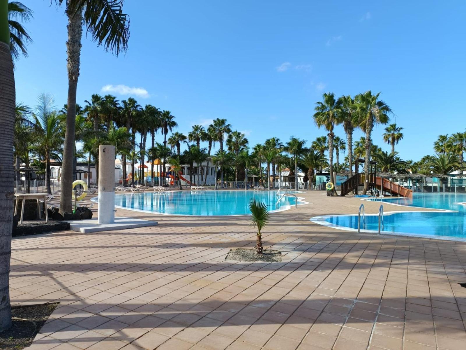 Apartamentos Gala Corralejo Exterior photo